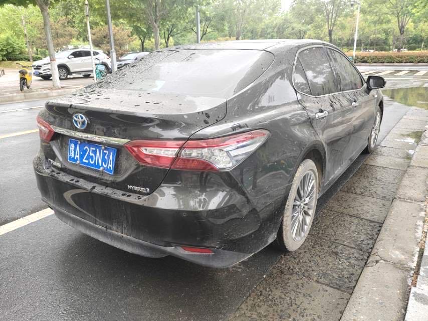 Toyota Camry Hybrid 2.5HG Luxury VI
