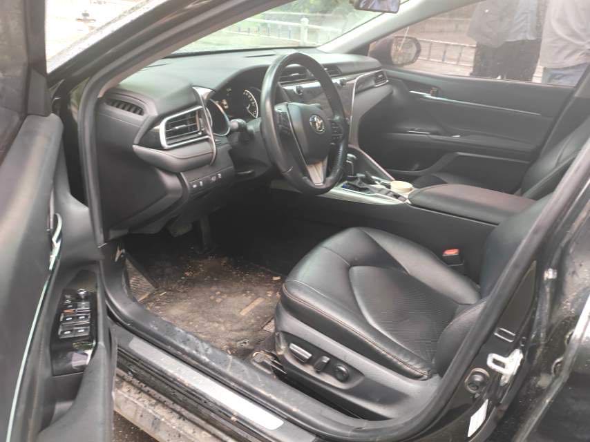 Toyota Camry Hybrid 2.5HG Luxury VI