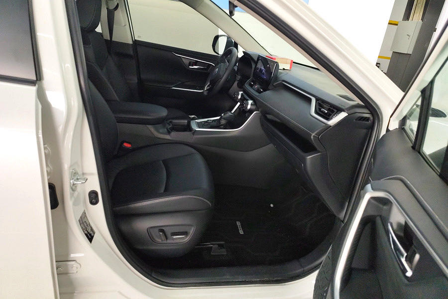 Toyota RAV 4 Hybrid 2.5L E CVT 2WD Plus Version