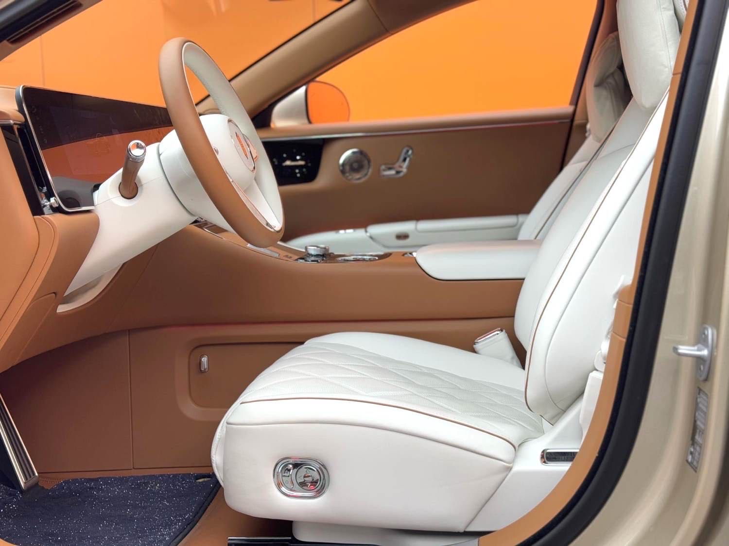 Respect the world S 800 4 Seats