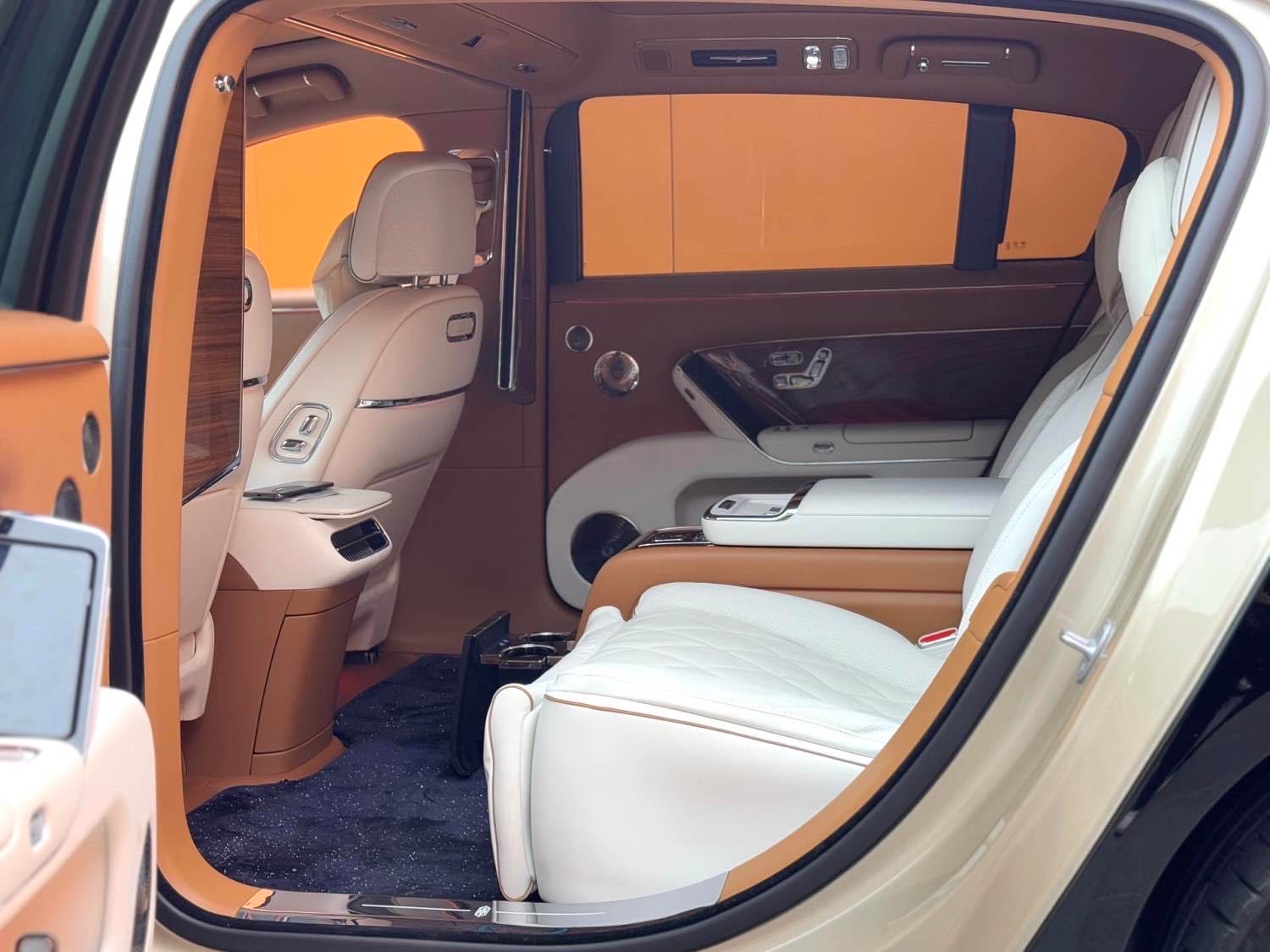 Respect the world S 800 4 Seats