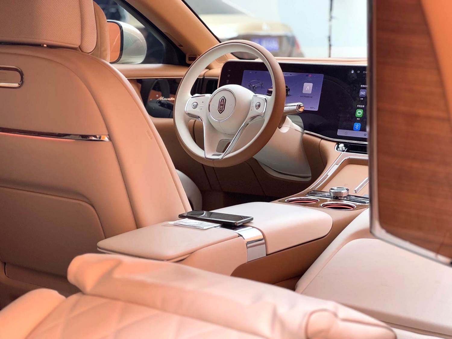 Respect the world S 800 4 Seats