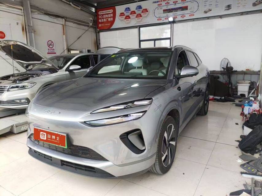 BYD 06 — электромобиль на альтернативном топливе, версия 605 Plus