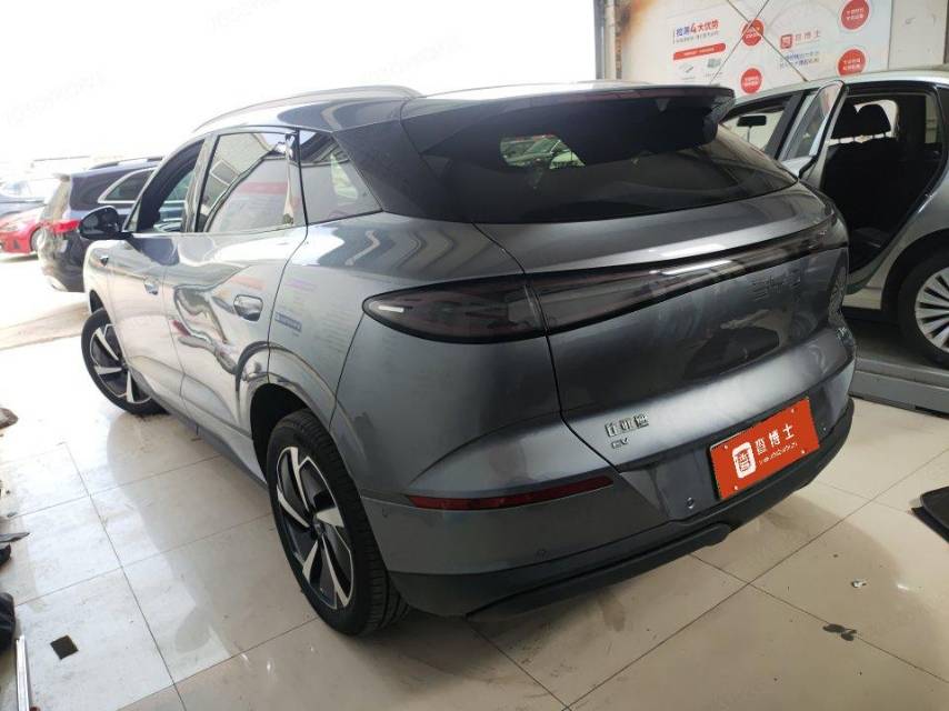 BYD 06 — электромобиль на альтернативном топливе, версия 605 Plus