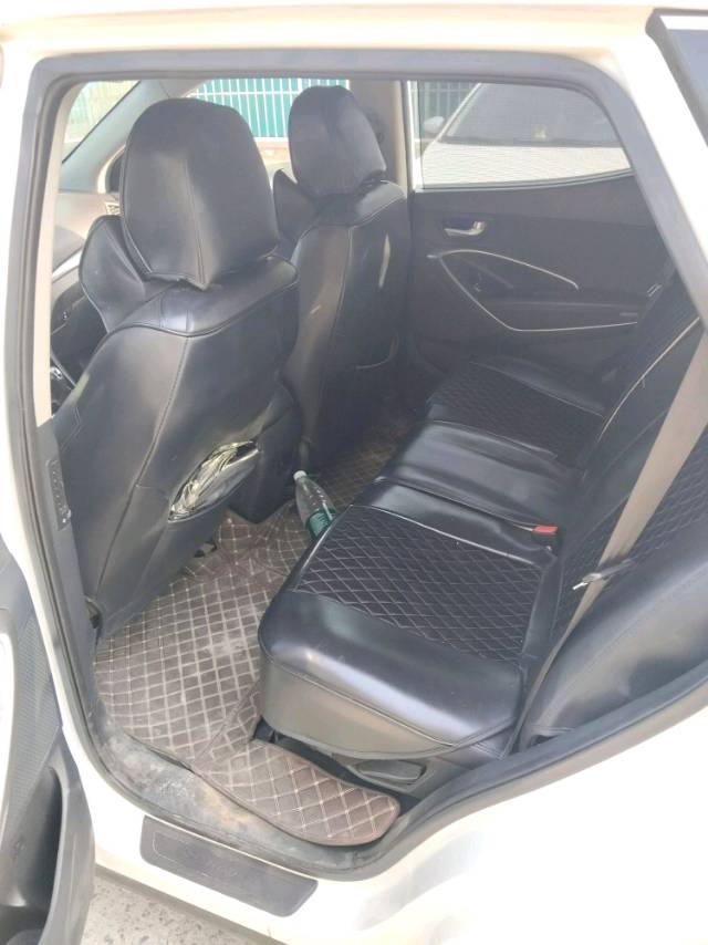 Hyundai Santa Fe 2.4L Automatic2WD
