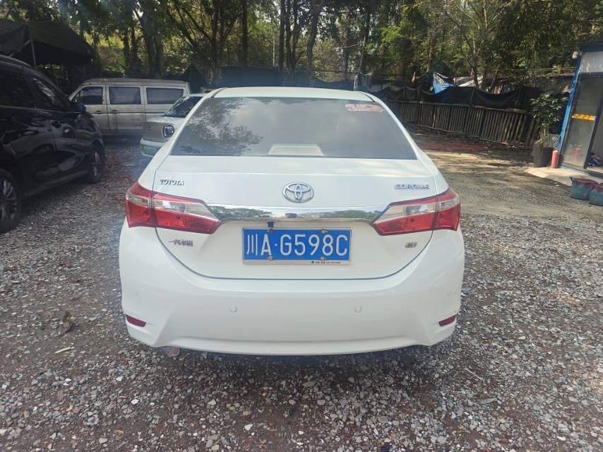 Toyota Corolla 1,6 л CVT GL i