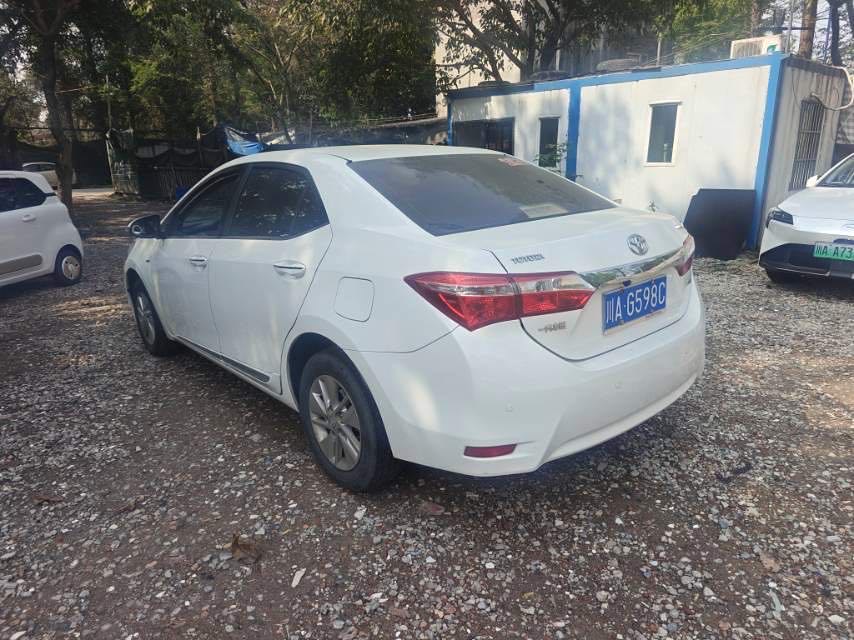 Toyota Corolla 1,6 л CVT GL i