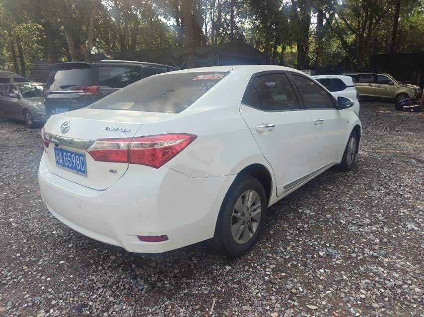 Toyota Corolla 1,6 л CVT GL i