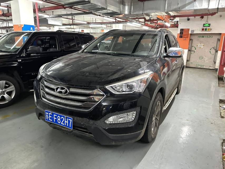 Hyundai Santa Fe 2.4L Automatic2WD