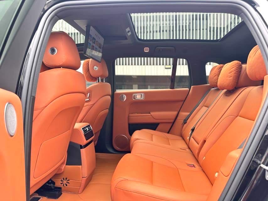 Li Auto L (Liter) 7 Ultra