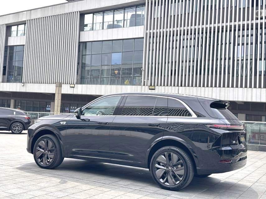 Li Auto L (Liter) 7 Ultra