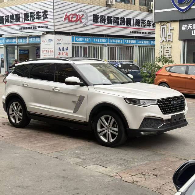 Zotye T (Turbo) 700 1.8T
