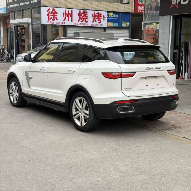 Zotye T (Turbo) 700 1.8T