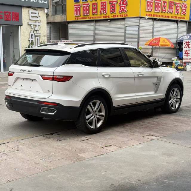 Zotye T (Turbo) 700 1.8T