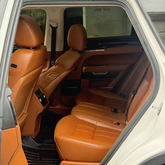 Zotye T (Turbo) 700 1.8T
