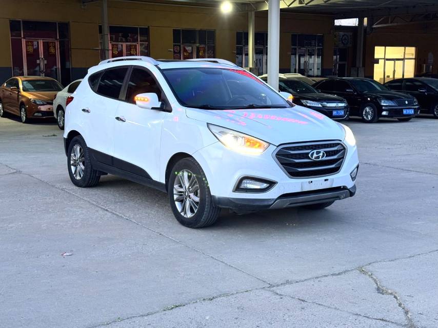Hyundai ix 35 2,0 л, АКПП, 2WD, GLS V