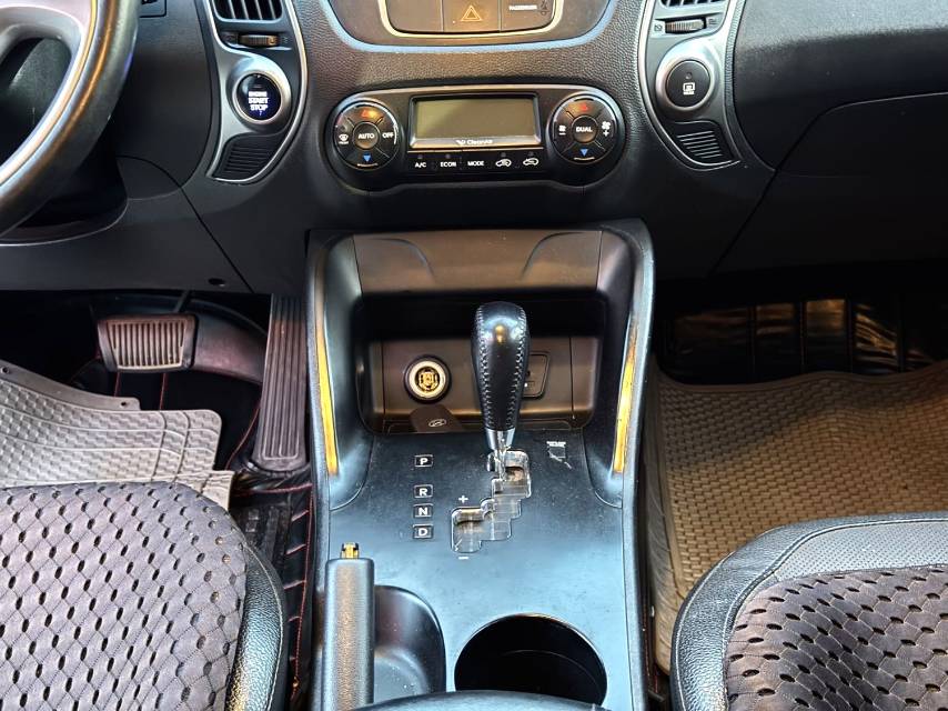 Hyundai ix 35 2,0 л, АКПП, 2WD, GLS V