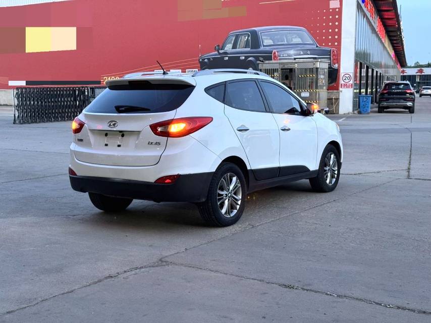 Hyundai ix 35 2,0 л, АКПП, 2WD, GLS V