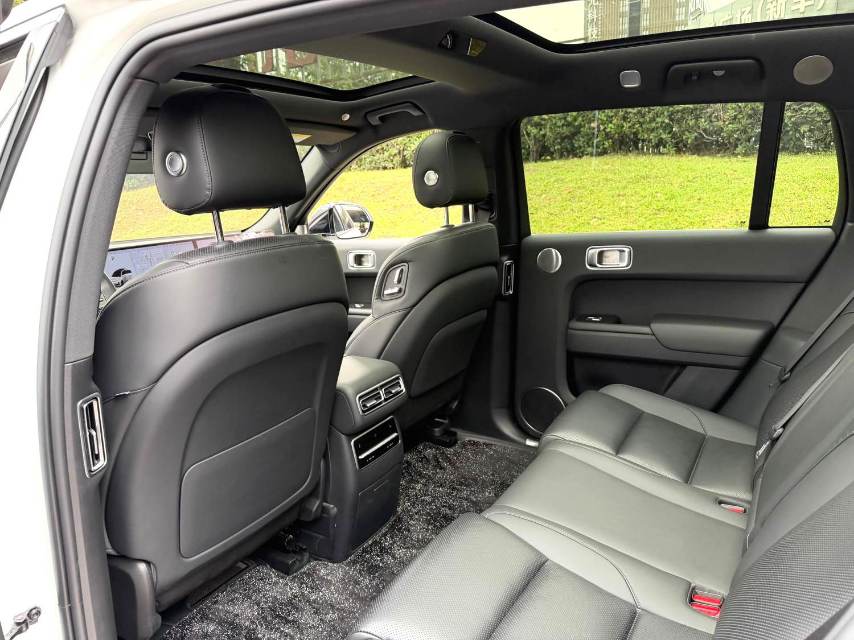 Li Auto L (Liter) 7 Pro