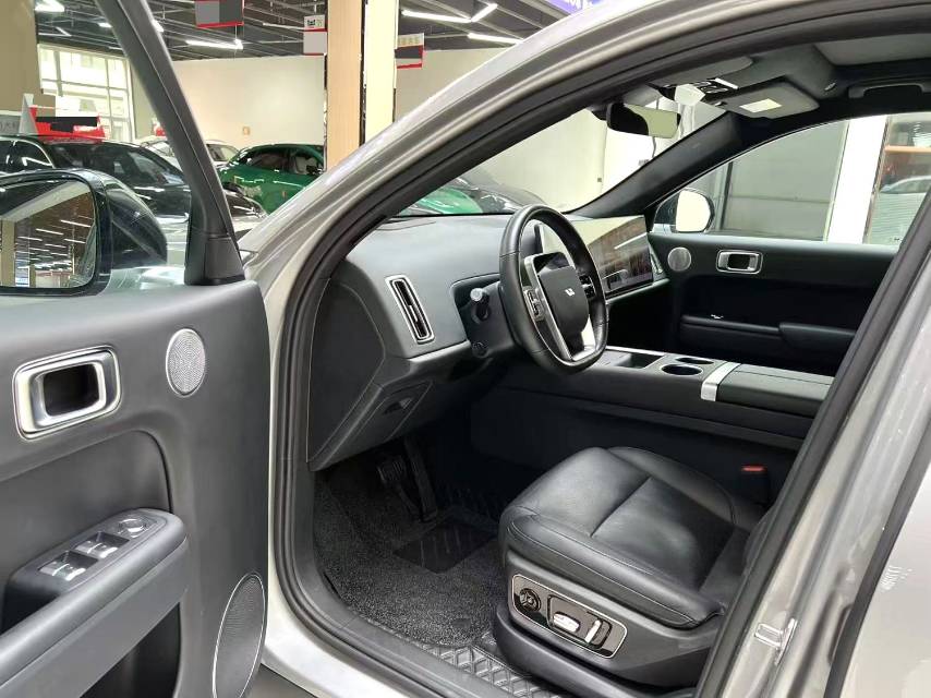 Li Auto L (Liter) 7 Air