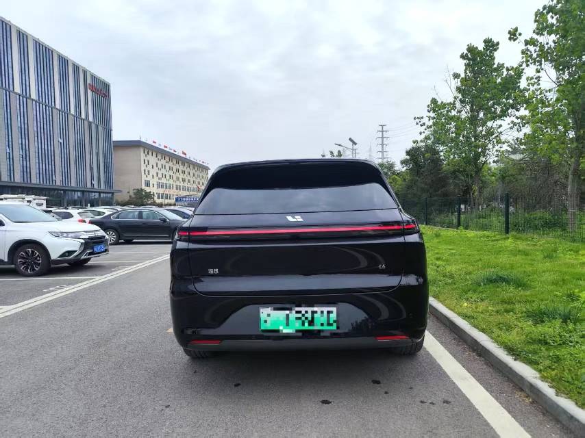 Li Auto L (Liter) 6 Max