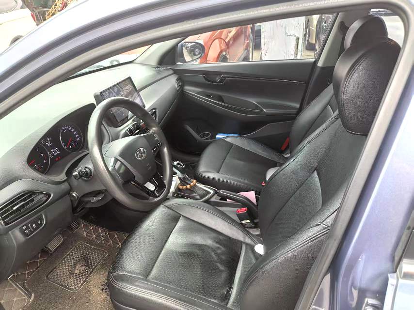 Hyundai 1.6L Automatic GL V
