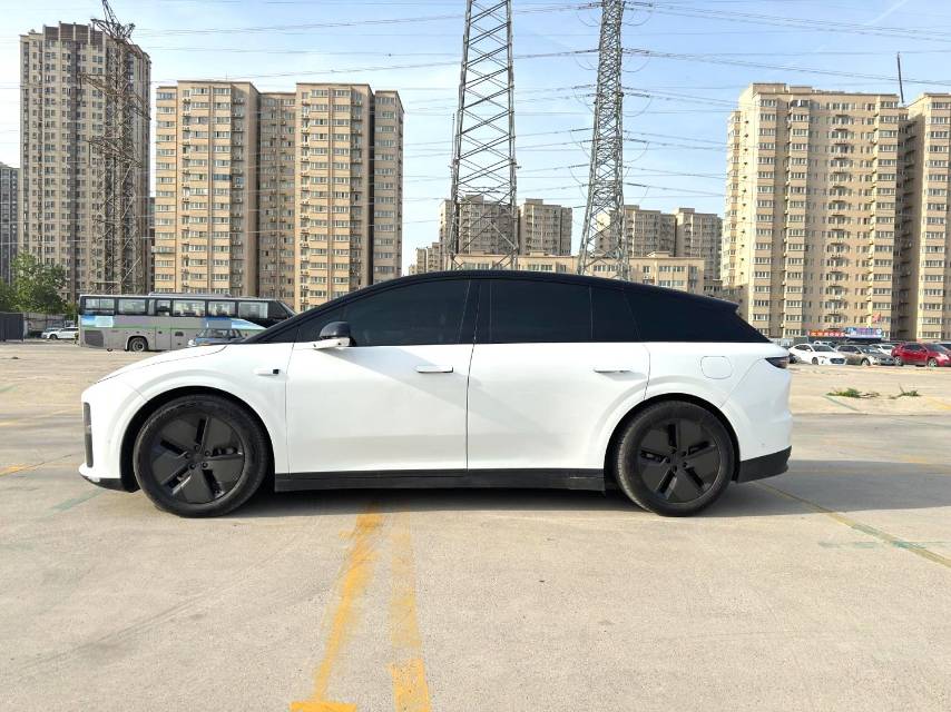 Li Auto i 6