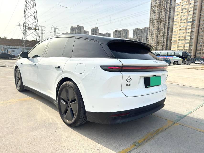 Li Auto i 6
