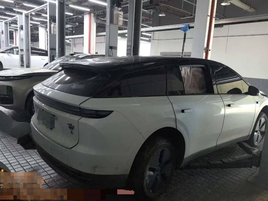 Li Auto i 6