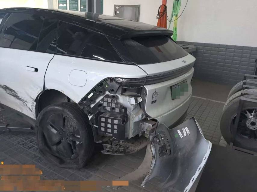Li Auto i 6