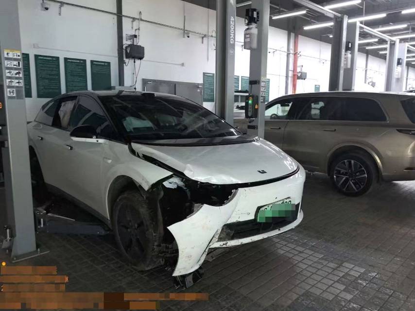 Li Auto i 6