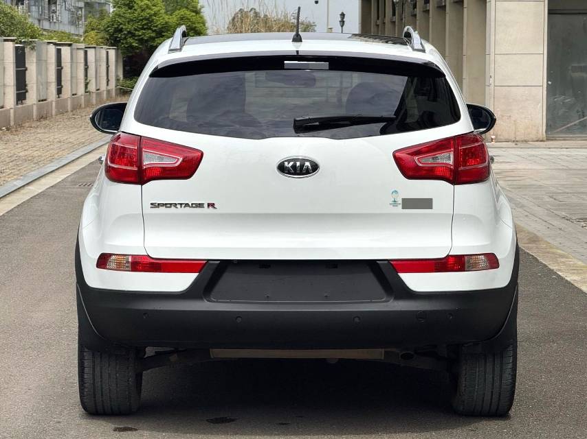 Kia Sportage 2.0L Automatic 2WD DLX