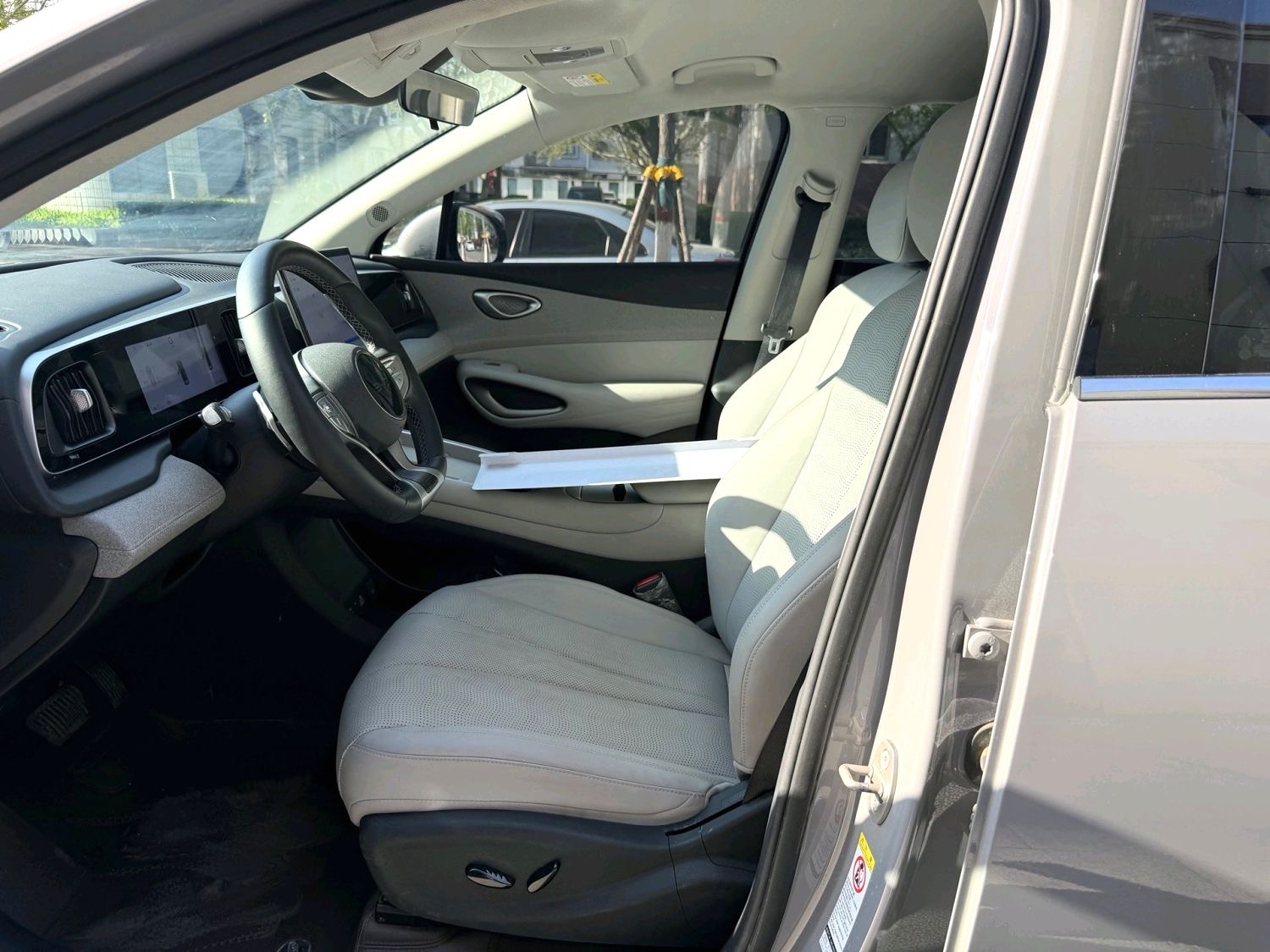 海狮 05 Electric Vehicle Model Year 430KM 智航版