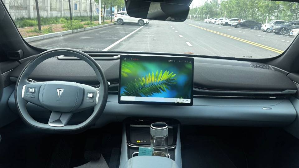 深蓝 S 05 Model Year 510Ultra 纯电版