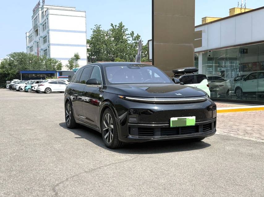 Li Auto L (Liter) 7 Pro