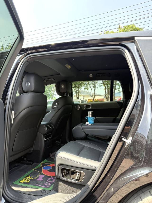 Li Auto L (Liter) 7 Pro