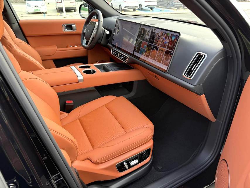 Li Auto L (Liter) 7 Pro
