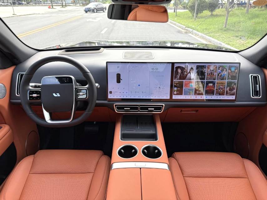 Li Auto L (Liter) 7 Pro
