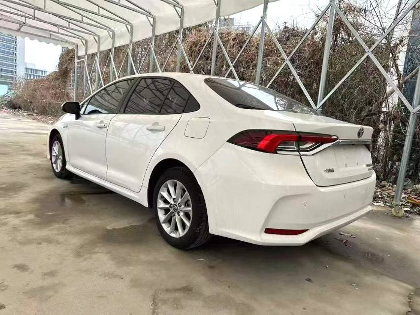 卡罗拉 Model Year 双擎 1.8L E CVT 先锋版