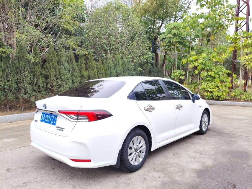 卡罗拉 Model Year 1.8L 智能电混双擎 精英版