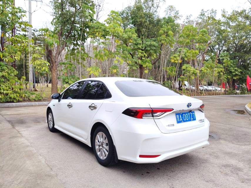 卡罗拉 Model Year 1.8L 智能电混双擎 精英版
