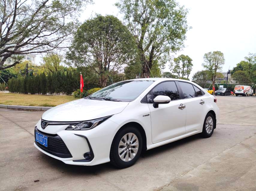 卡罗拉 Model Year 1.8L 智能电混双擎 精英版