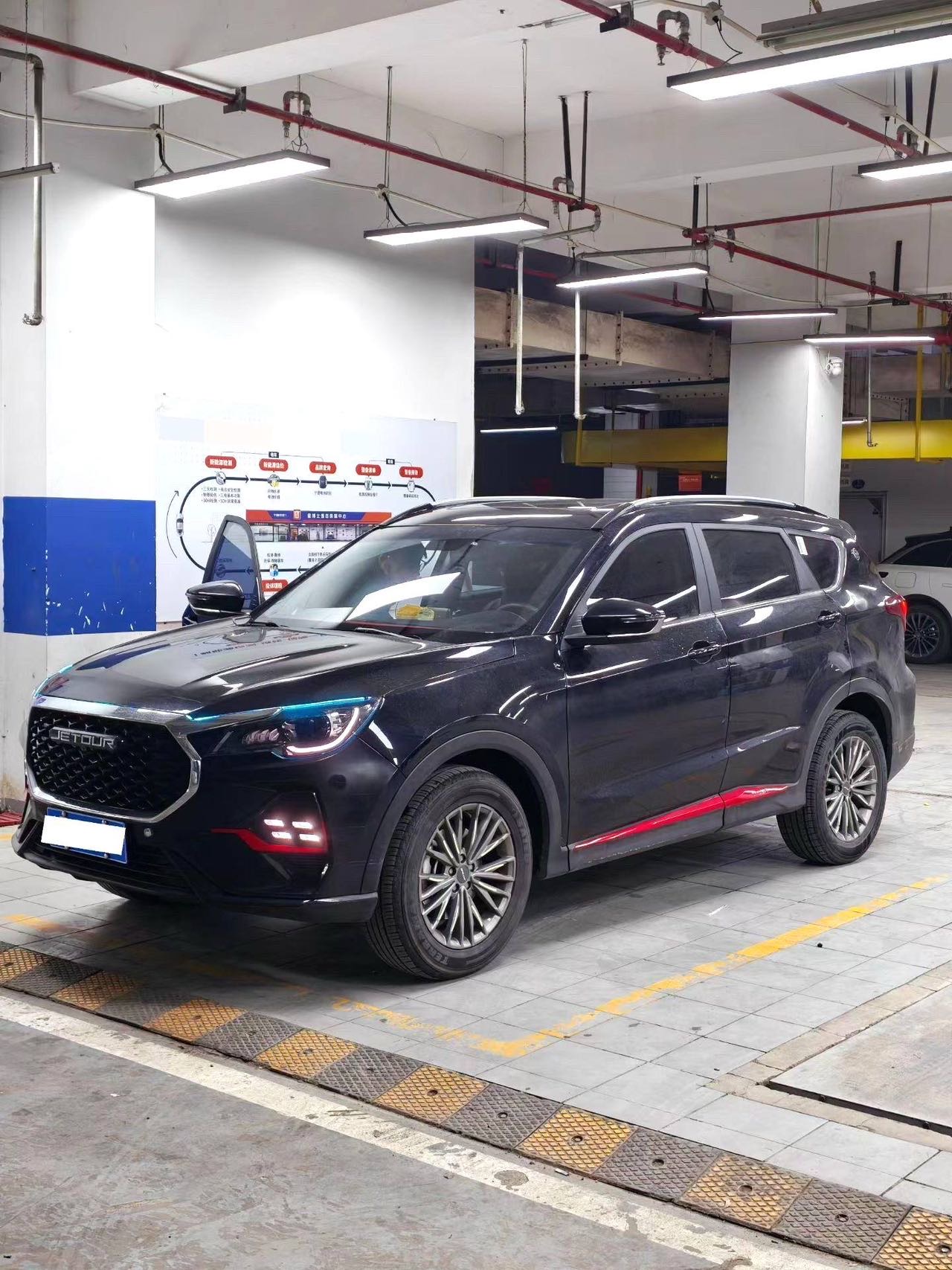 Jetour X 70 1.5T DCT PRO Version 5 Seats