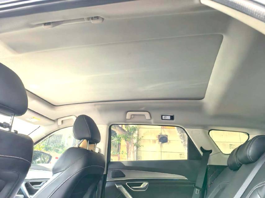 Jetour X 70 PLUS 1.5T DCT 7 Seats
