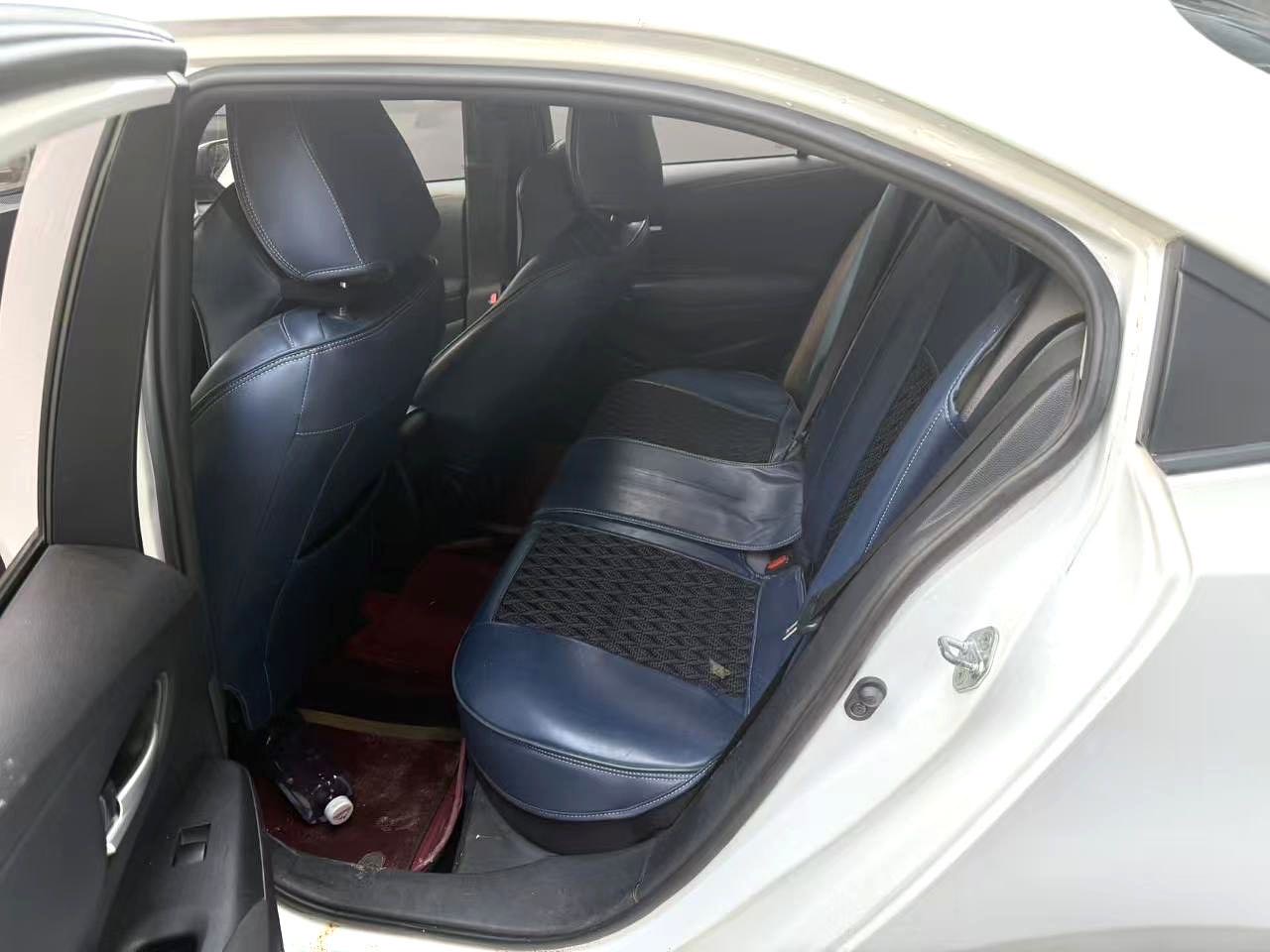 Toyota Corolla 1.2T S в комплектации CVT PLUS