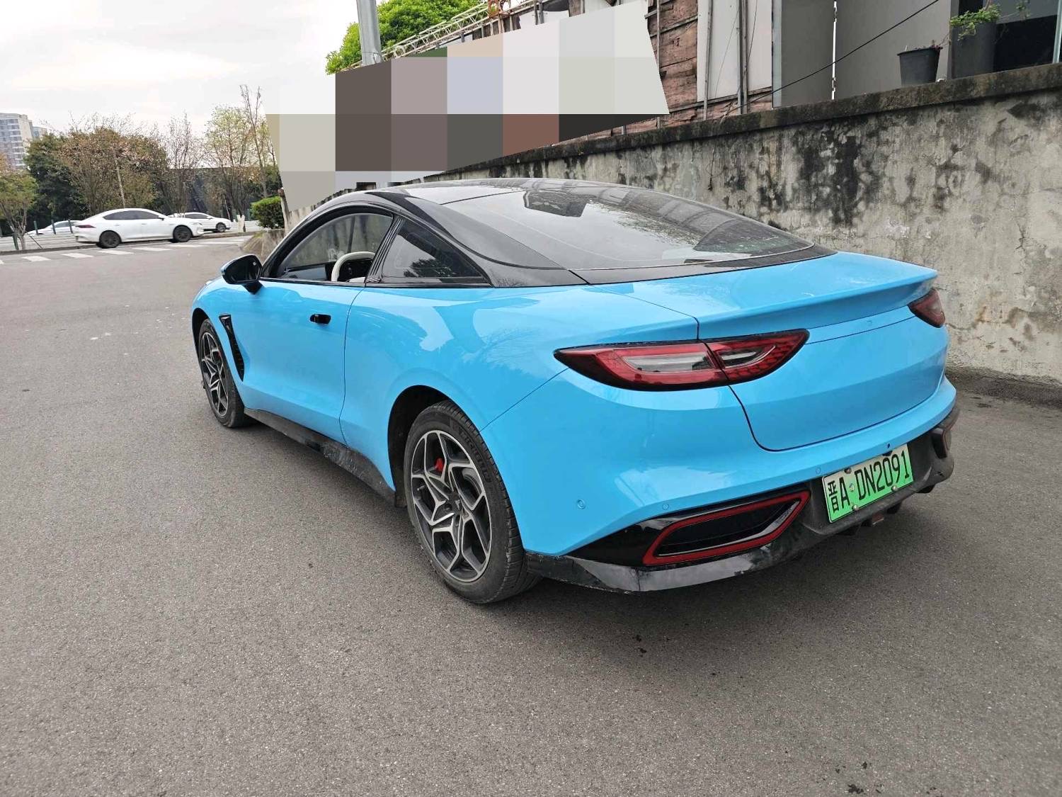 哪吒 GT Model Year 580 AWD 运动版