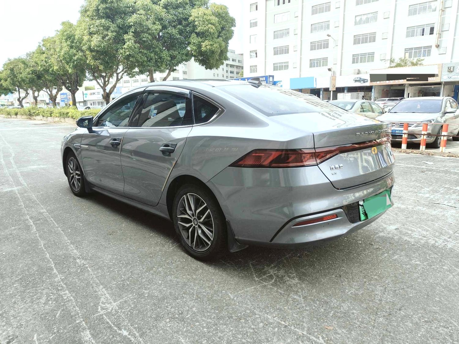 秦 PLUS Model Year Electric Vehicle 500KM Luxury