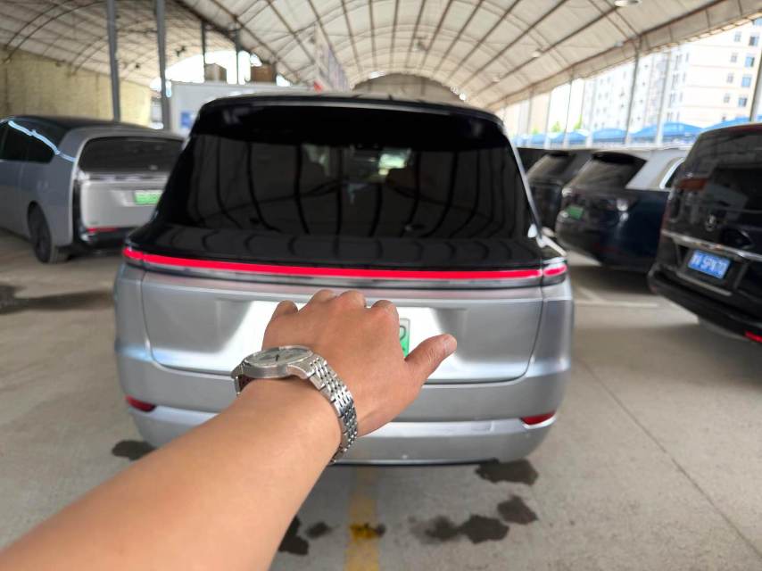 Li Auto L (Liter) 9 Max
