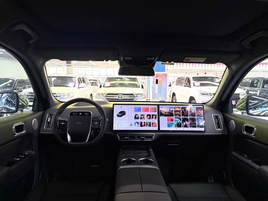理想 L (Liter) 7 Model Year Pro
