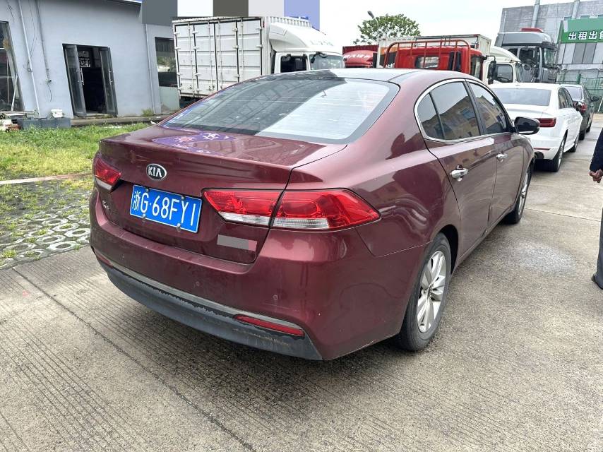 Kia K4 1,8 л, автомат, GLS